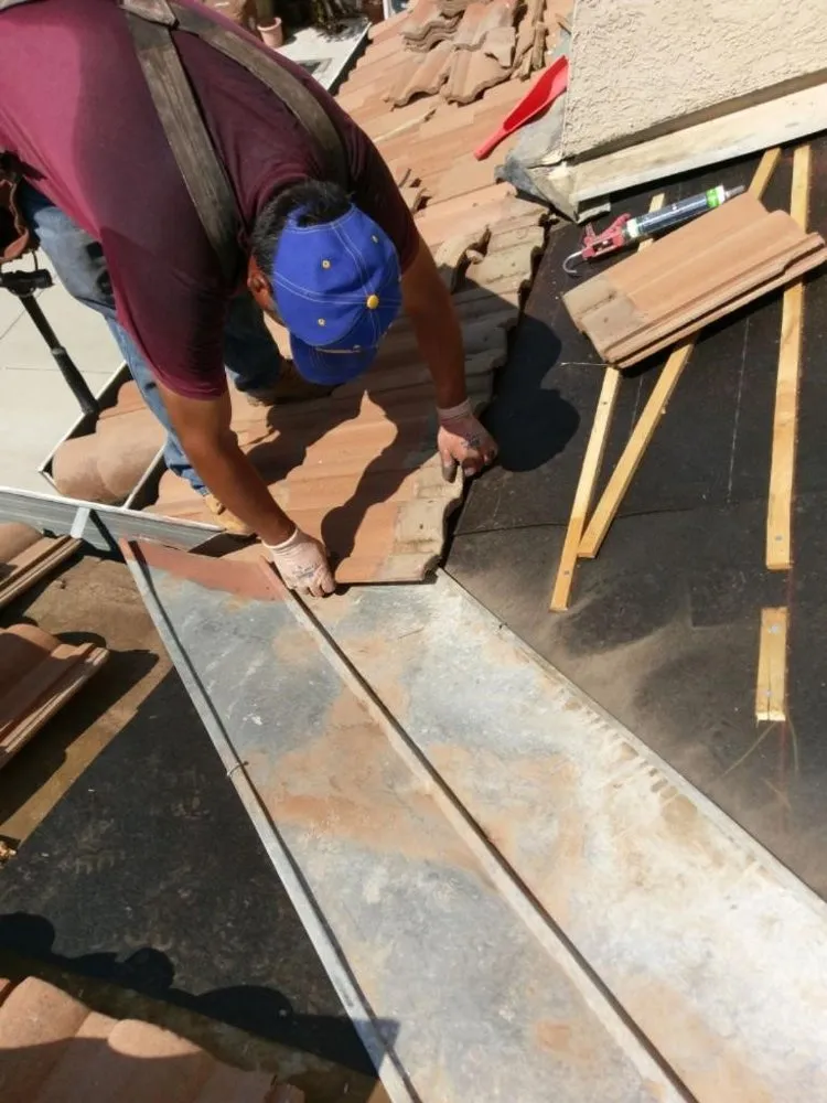 Slide of A&L Roofing Repairs & Cleaning