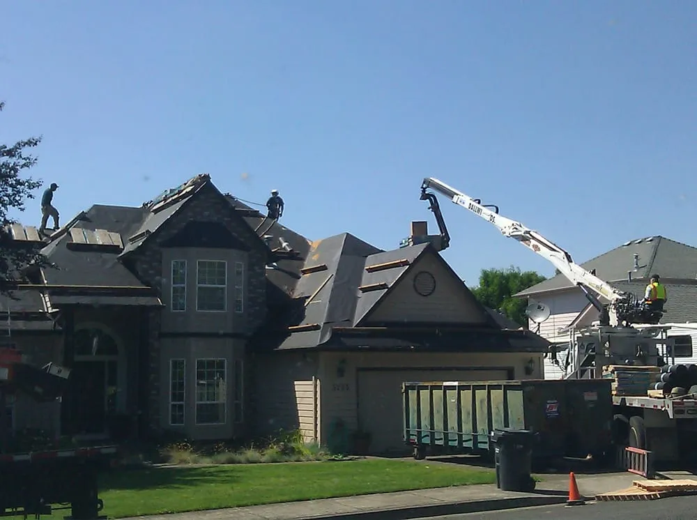 Slide of A&L Roofing