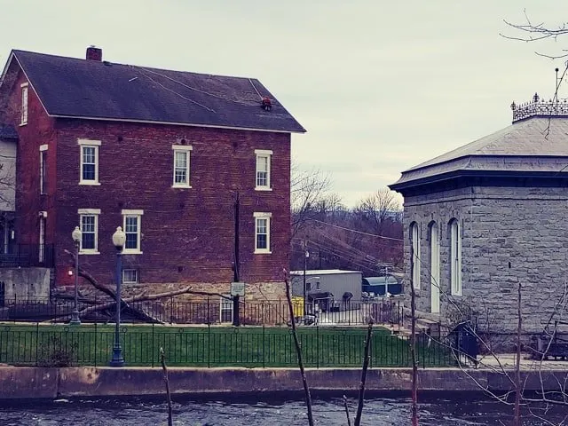 Slide of Al Smith Roofing