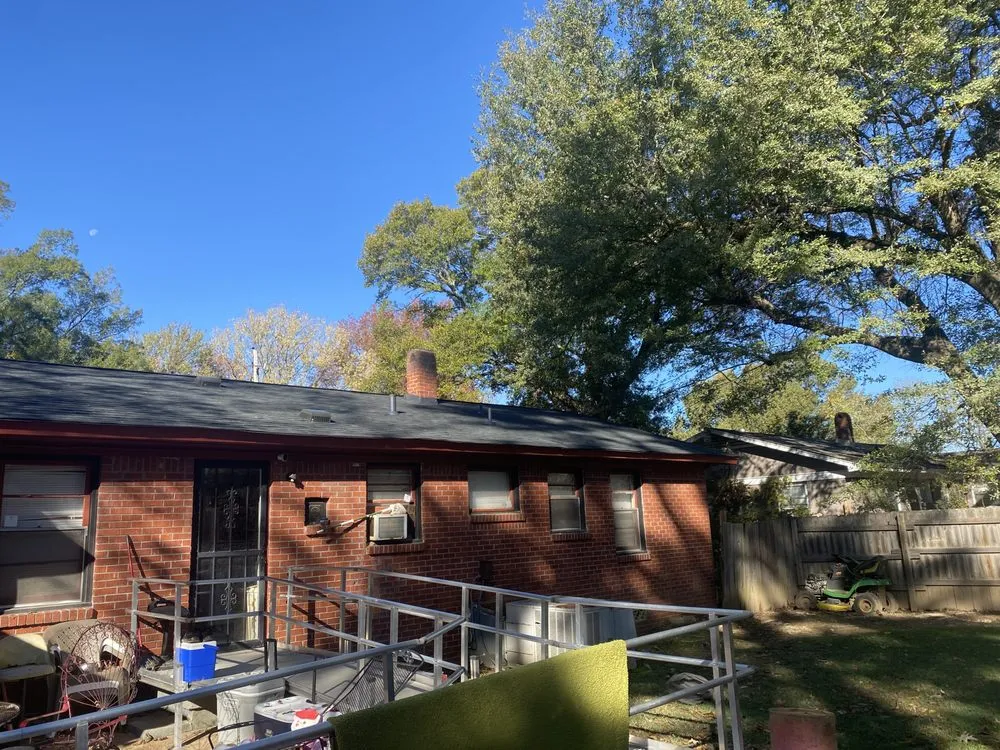 Slide of A&L unlimited roofing