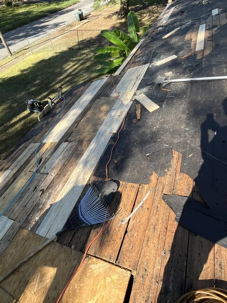 Slide of A&L unlimited roofing