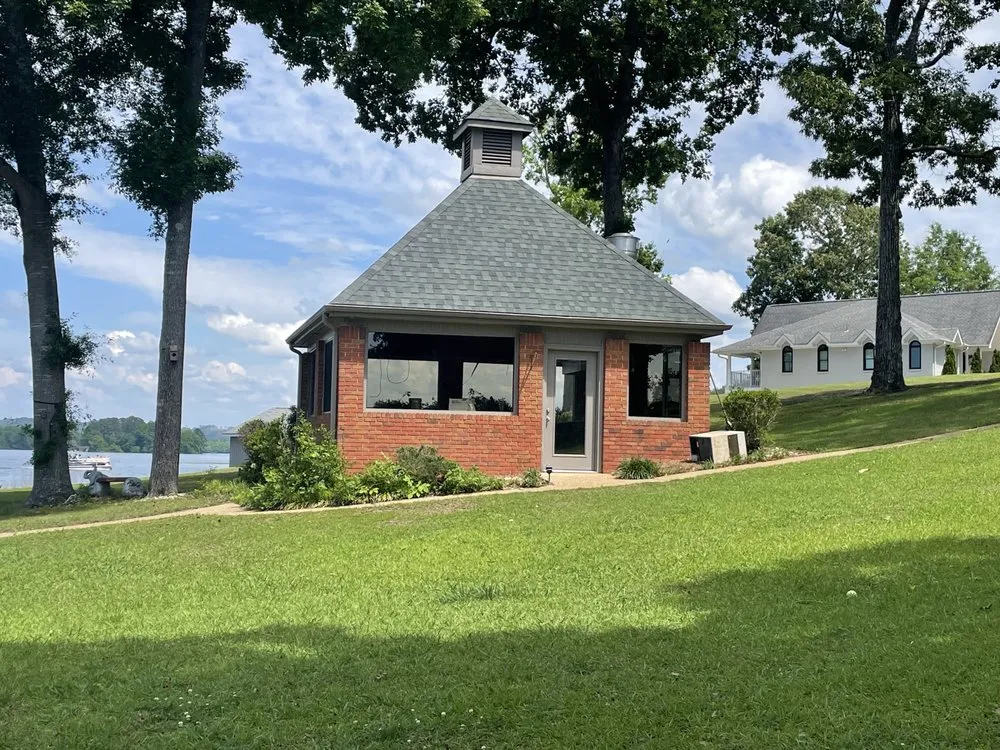 Slide of Alabama Roof Detectives