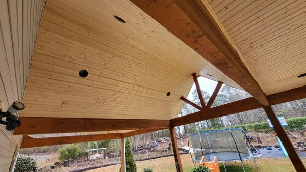 Alaia's Remodeling Logo