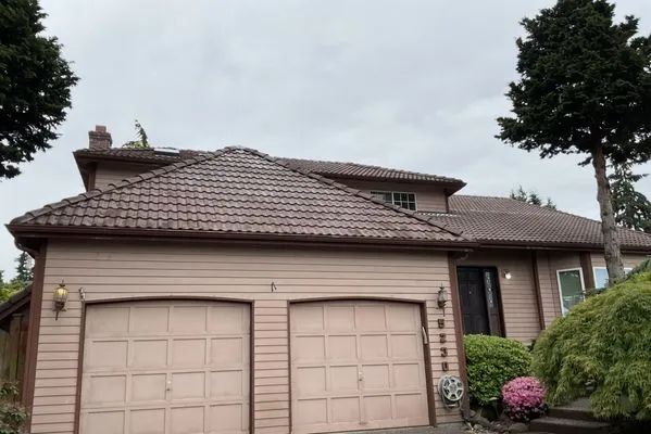 Alan’s Roof Cleaning & Repair