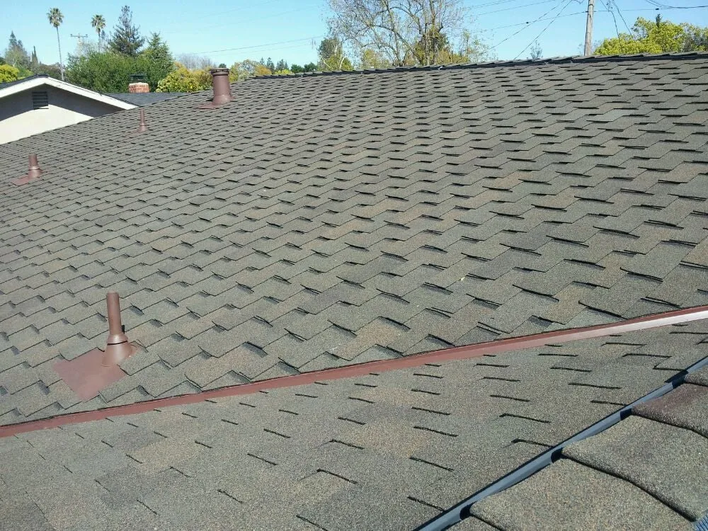 Slide of Alarcon Roofing