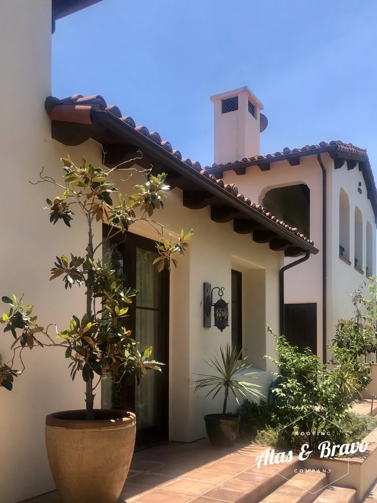 Slide of Alas & Bravo Roofing Company