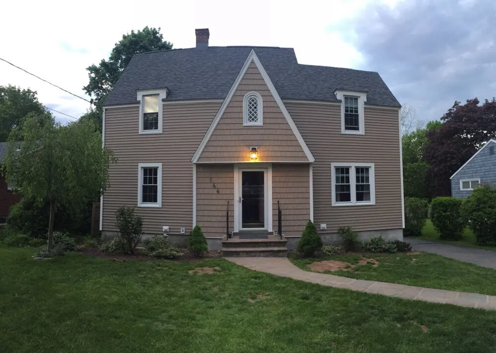 Slide of Albana Roofing