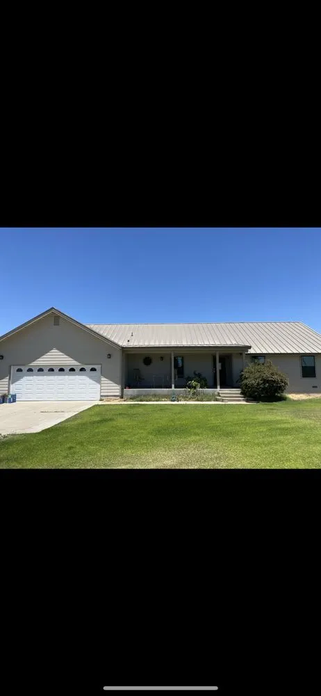 Slide of Albas Roofing