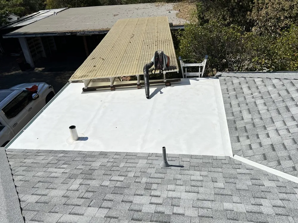 Slide of Albas Roofing