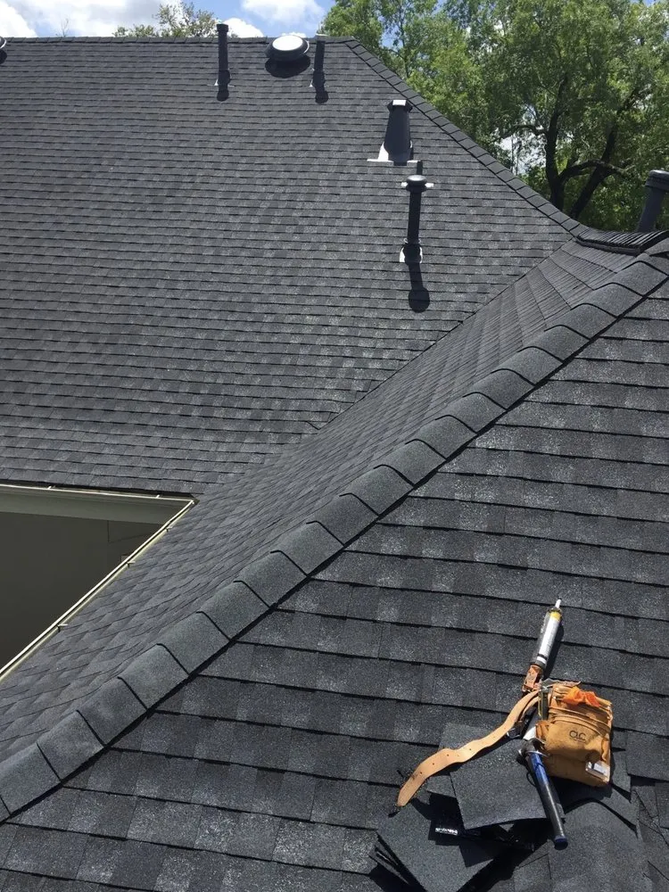 Slide of Alberto & Son Roofing