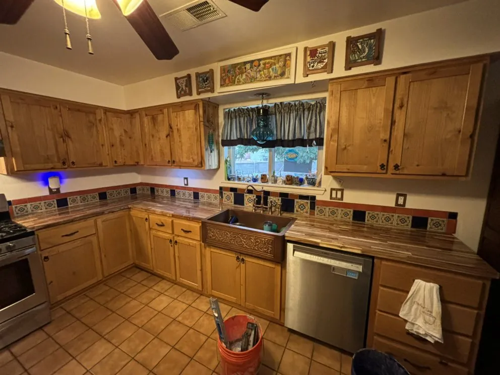 Slide of Alberto Amaya Remodel