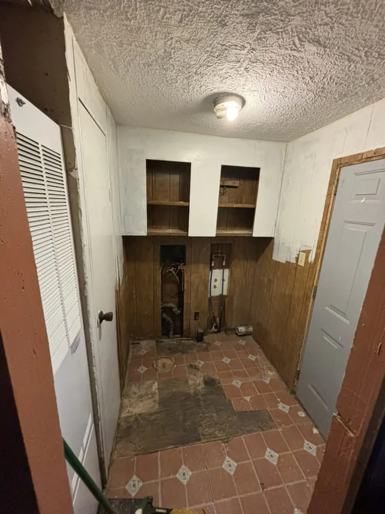 Slide of Alberto Amaya Remodel