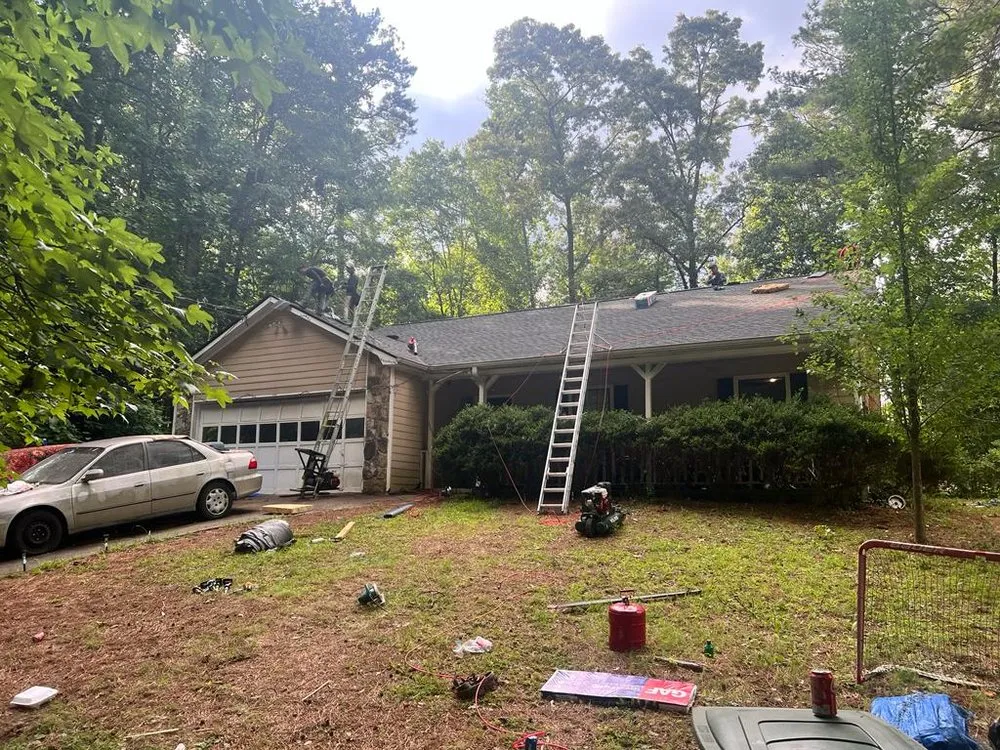 Slide of Alberto Parra - High Quality Roofing