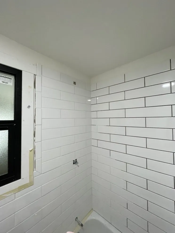 Slide of Albertos flooring and roof