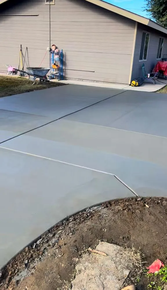 Slide of Alcantar Construction