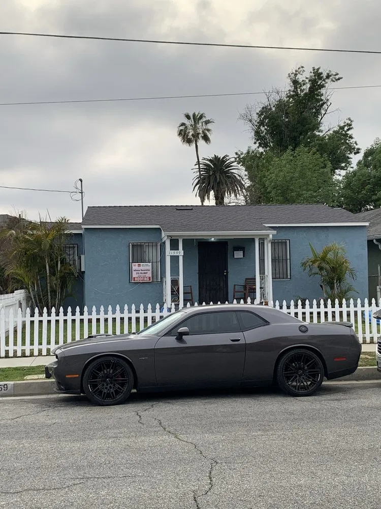 Slide of Alcantar Roofing