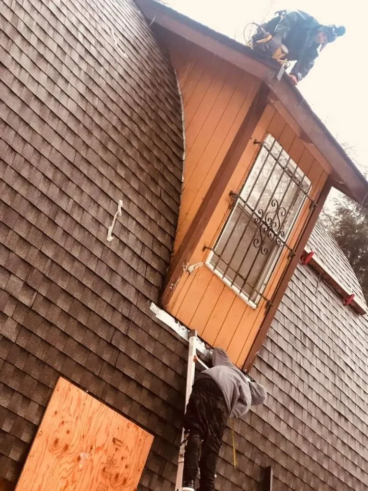 Slide of Alcerro Roofing