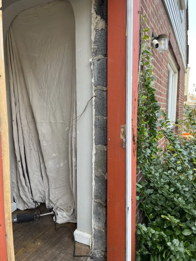 Slide of Alejo’s contruction and remodeling