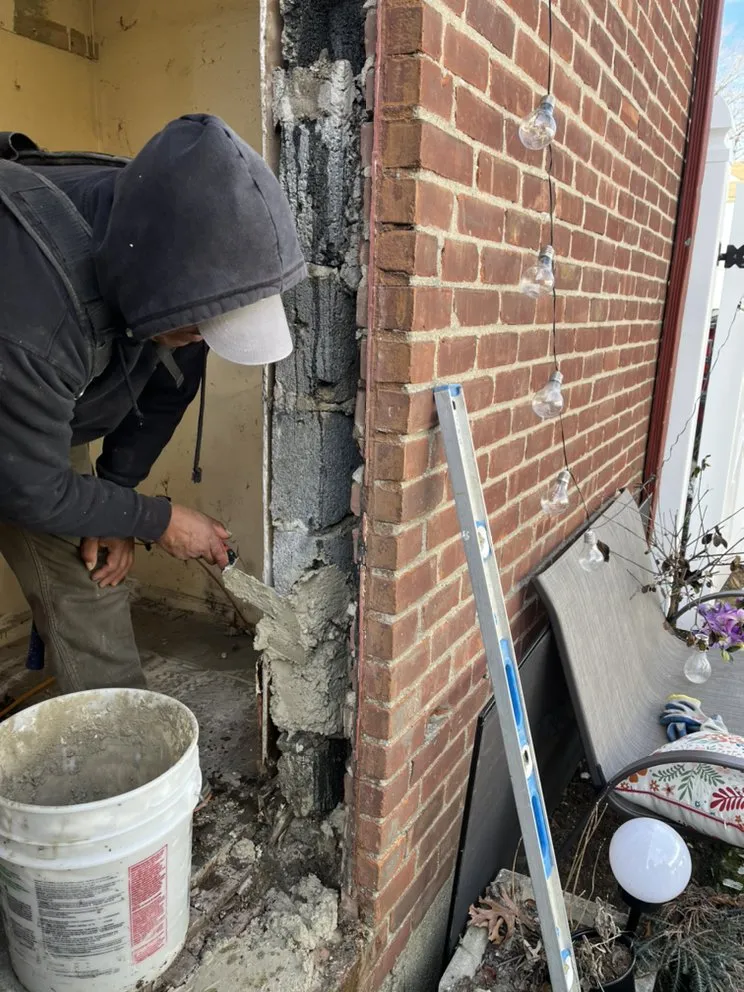 Slide of Alejo’s contruction and remodeling