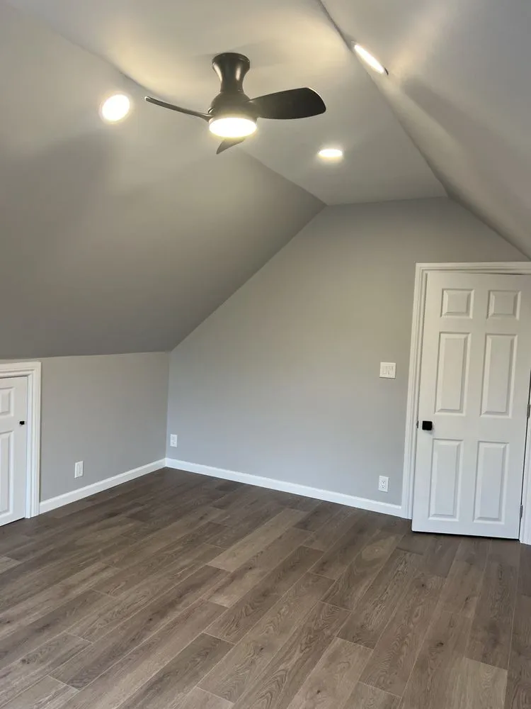 Slide of Alejo’s contruction and remodeling