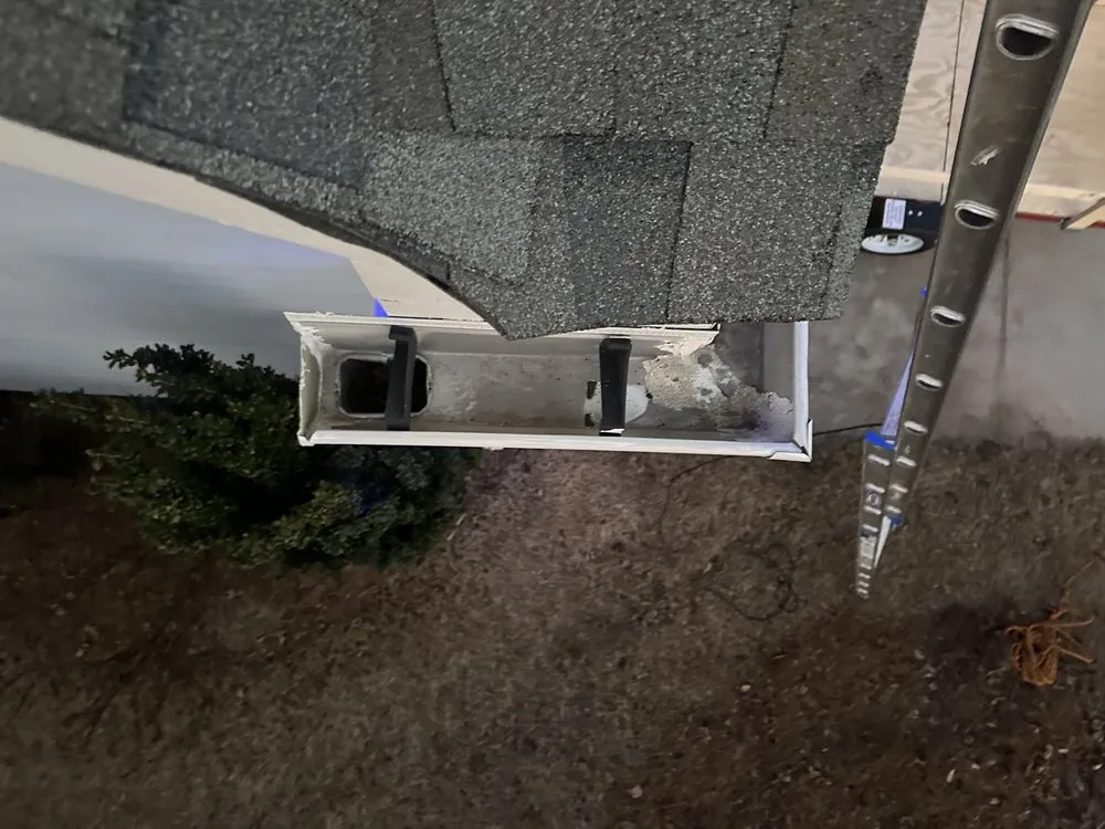 Slide of Ale’s Roofing