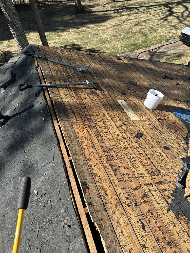 Slide of Ale’s Roofing