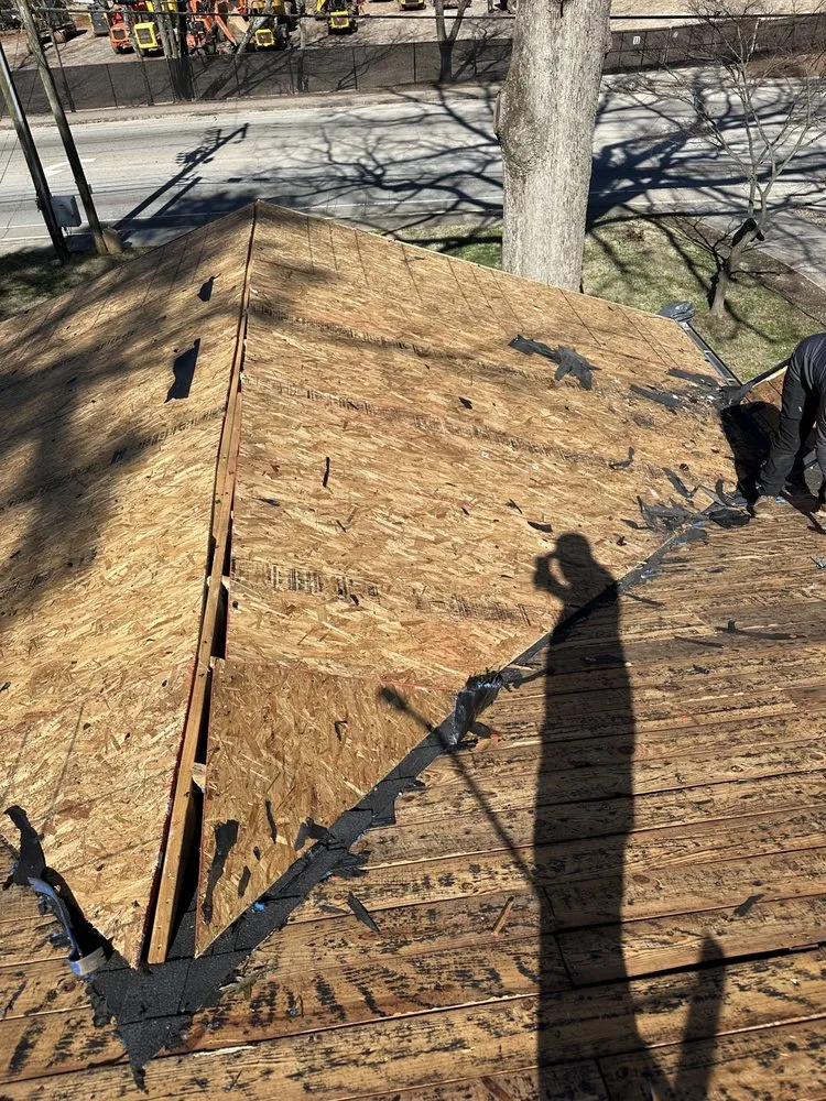 Slide of Ale’s Roofing