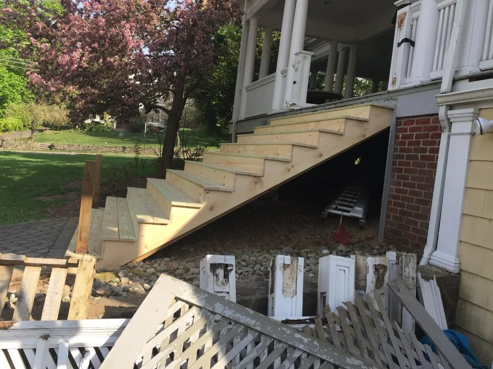 Slide of Alex Construction