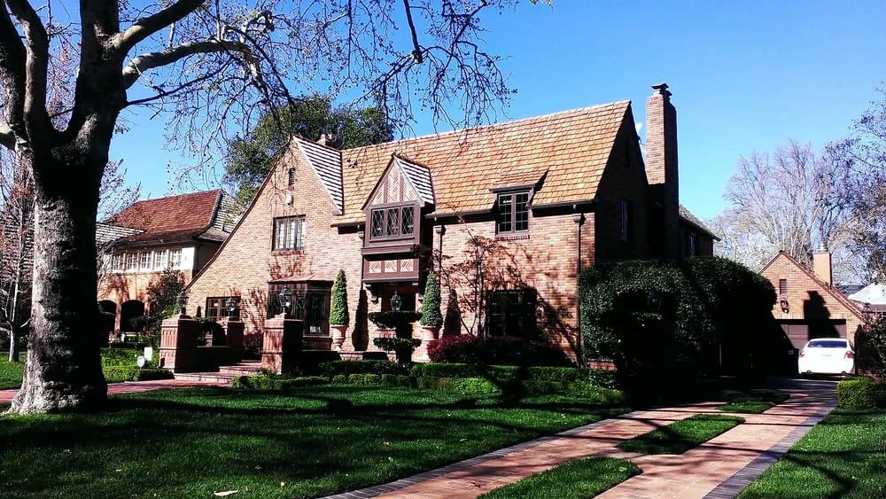 Slide of Alex Engardt Roofing And Siding