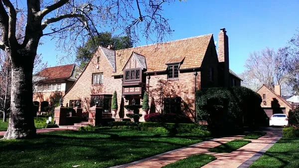 Alex Engardt Roofing And Siding Logo