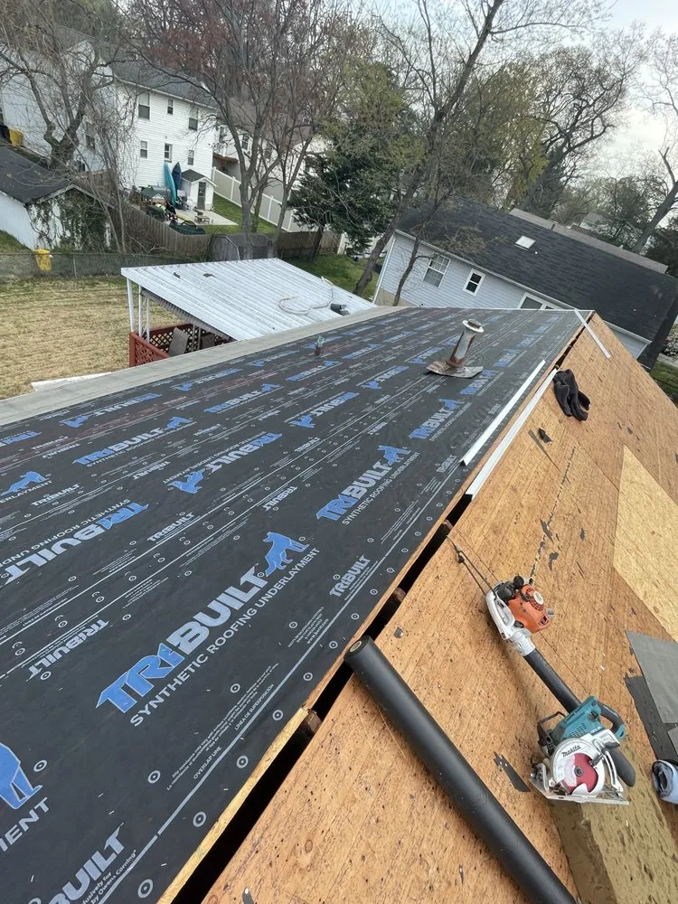 Slide of Alex Exterior Service