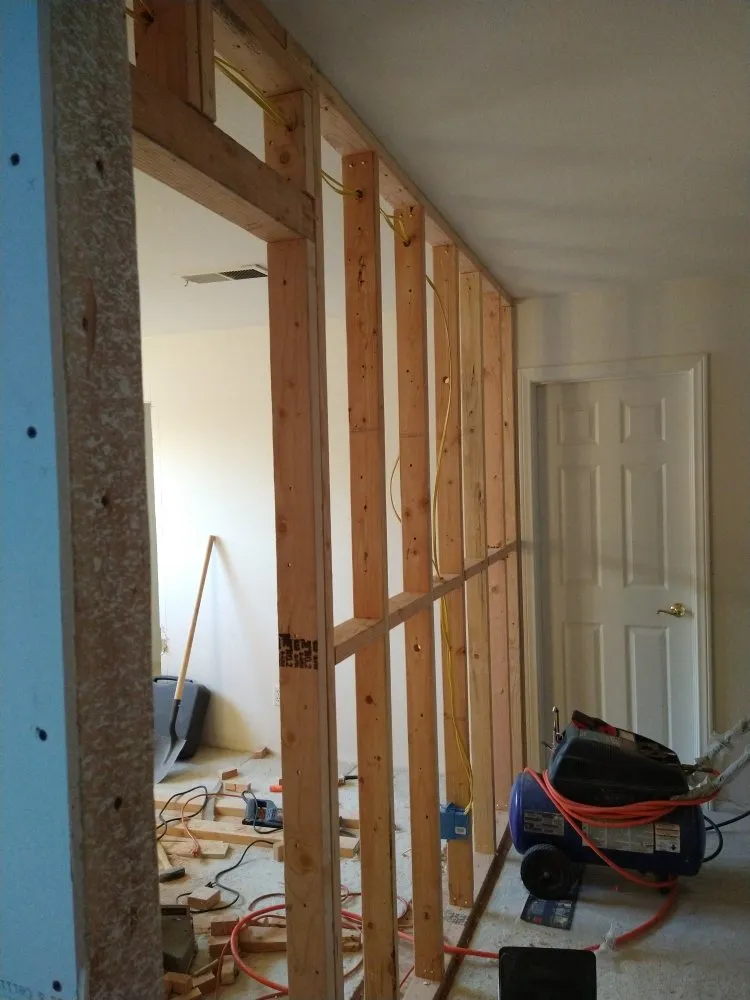 Slide of Alex La Construction