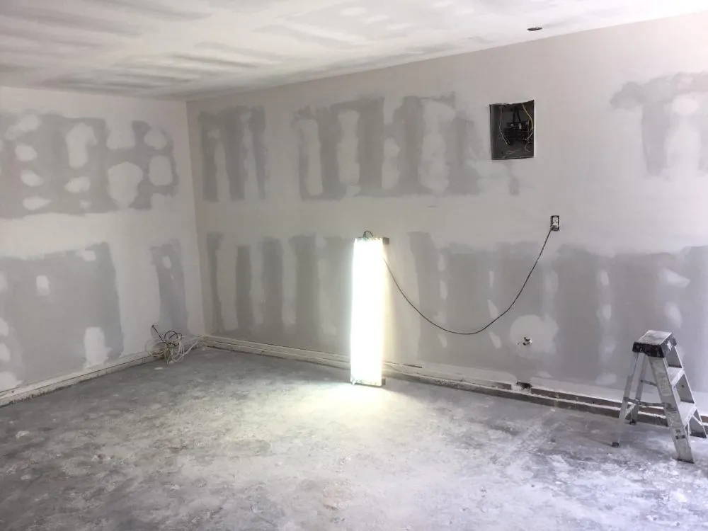 Slide of Alex La Construction