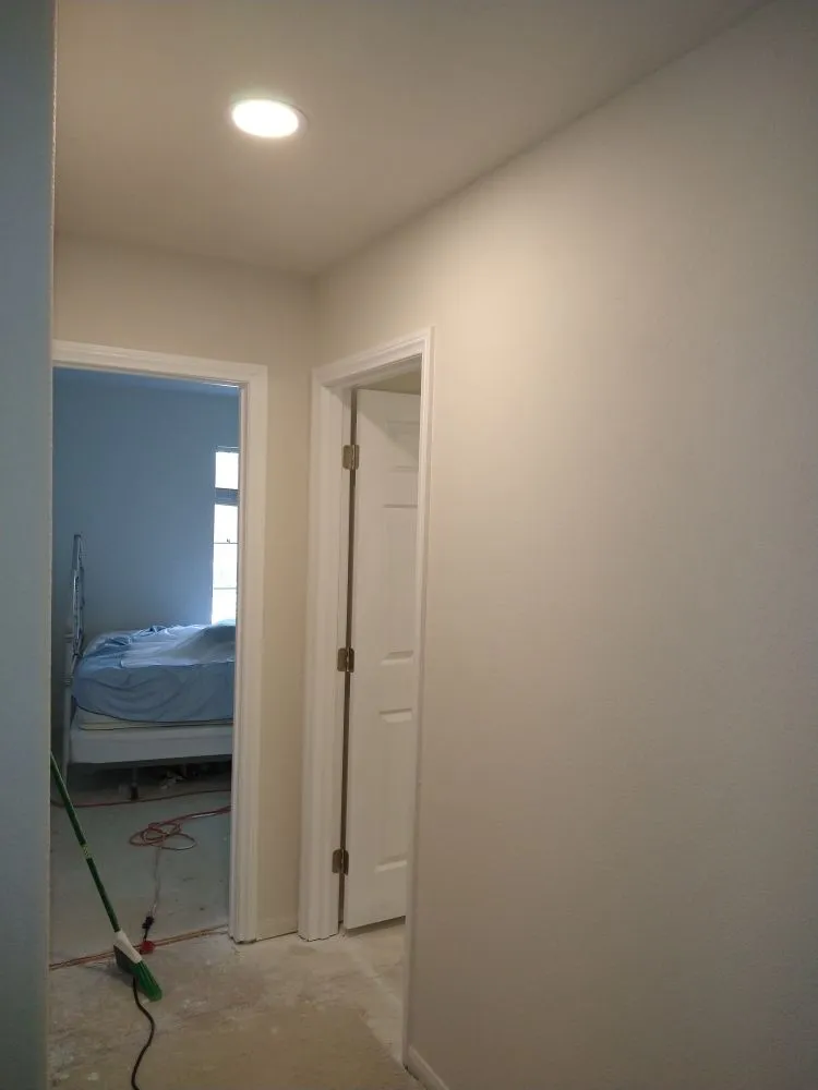 Slide of Alex La Construction