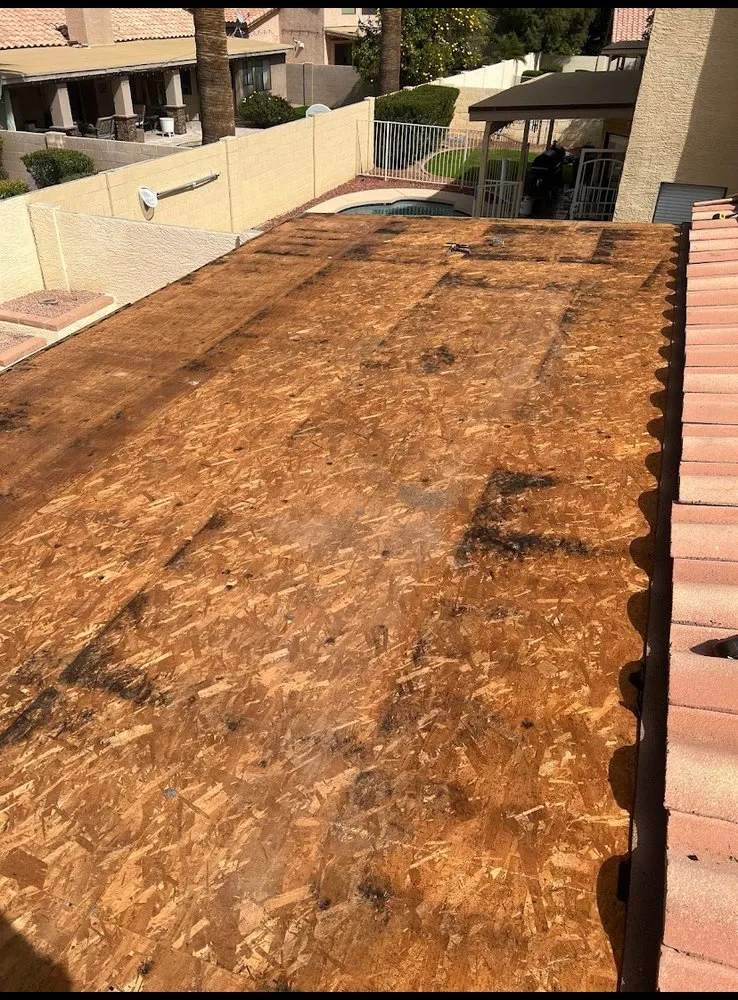 Slide of Alex Mackay Roofing And Painting