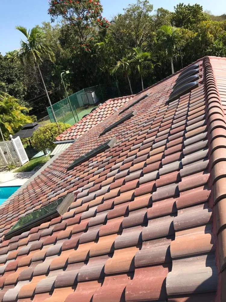 Slide of Alex Roofing