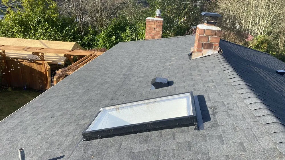 Slide of Alex Roofing Repair