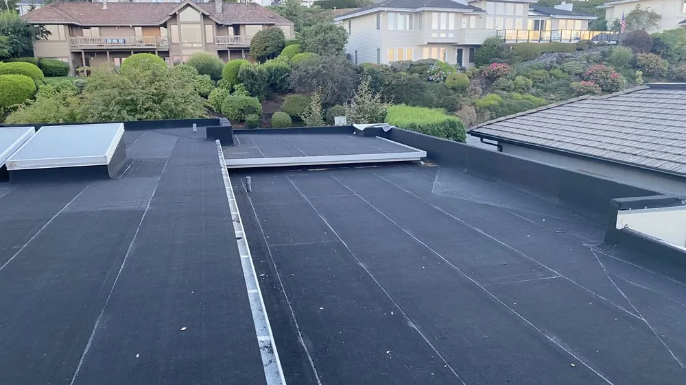 Slide of Alex Roofing Repair