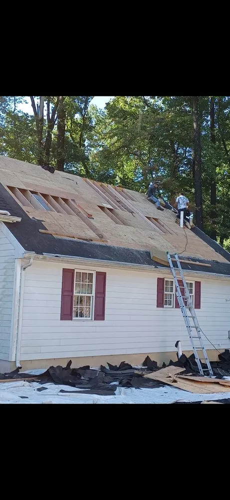 Slide of Alex Roofing Solutions