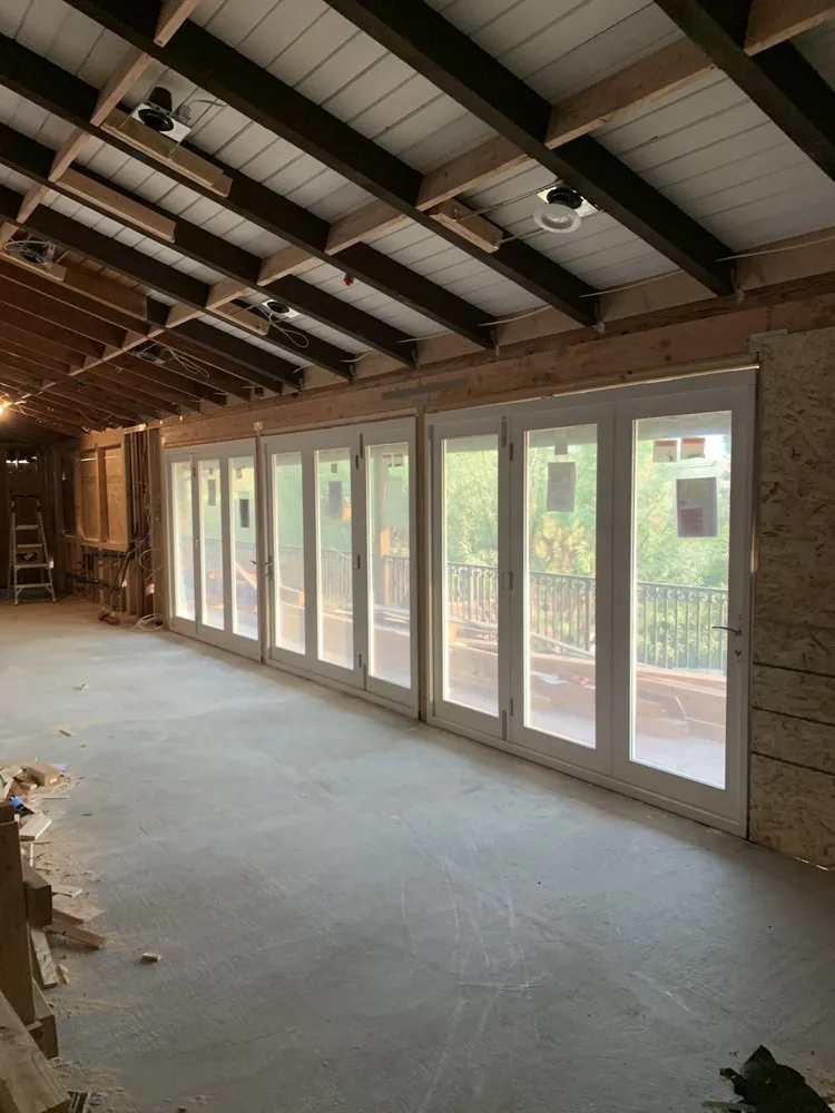 Slide of Alexander Windows