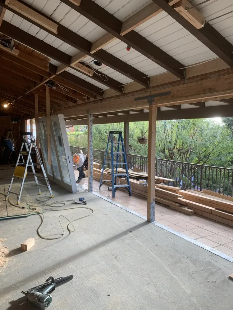 Slide of Alexander Windows