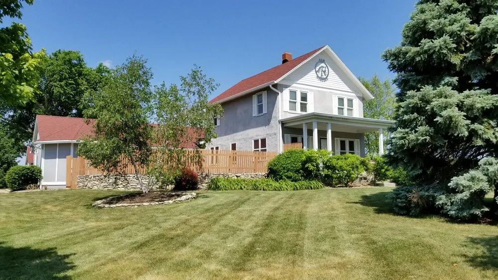 Top-rated roof repair in Stilwell, KS by Alexanders Roofing