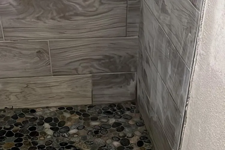 Slide of Alexi Handyman Services