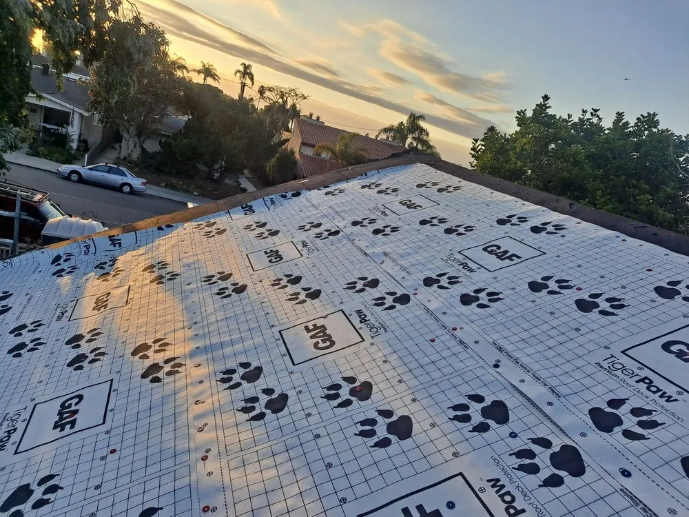 Slide of Alfaros and Son Roofing