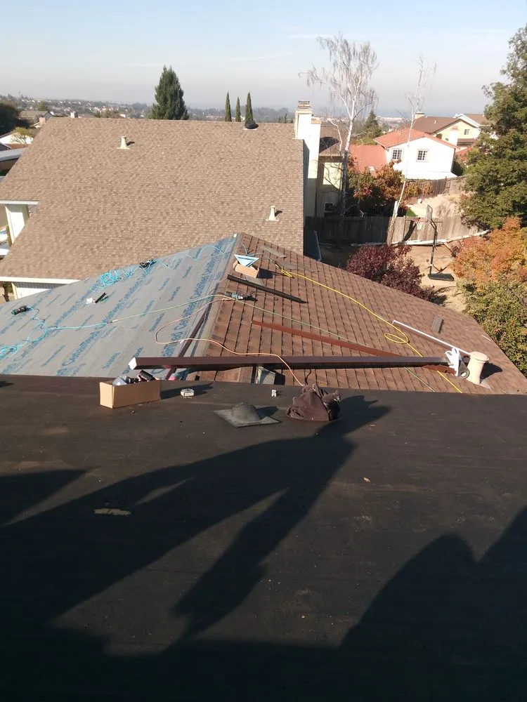 Slide of Alfredo Roofing