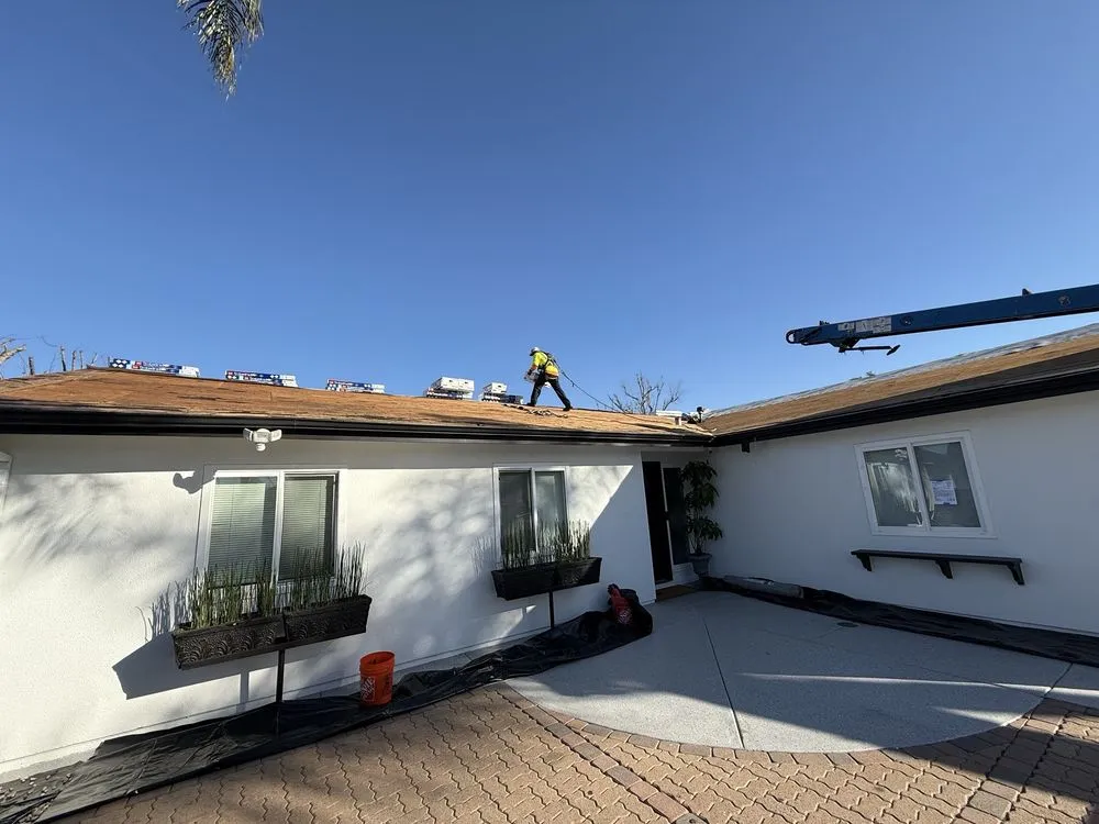 Slide of Alfredo's Roofing