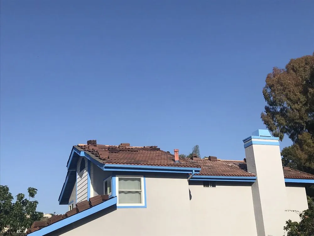 Slide of Alfredo's Roofing