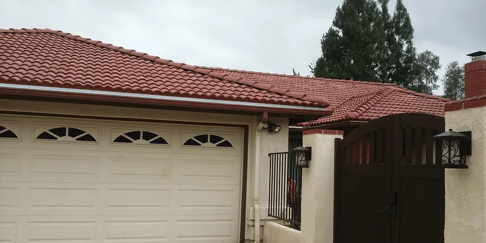 Slide of Alfredo's Roofing