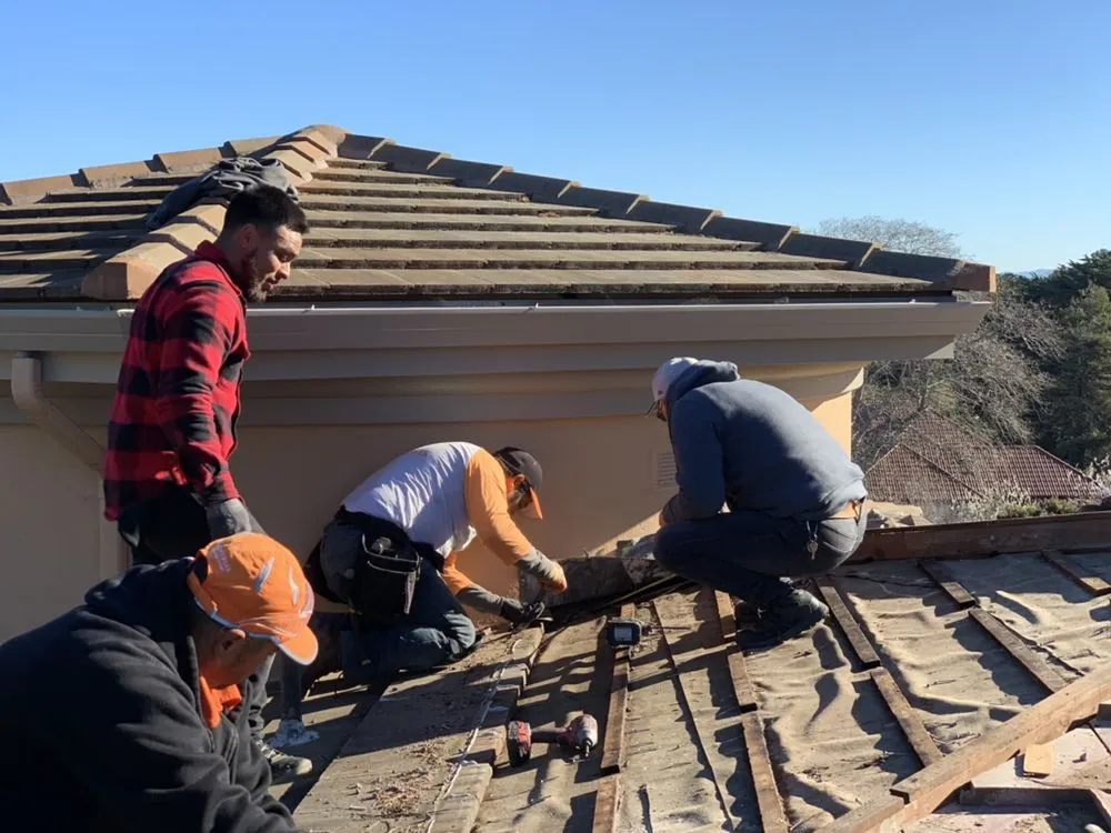 Slide of All Bay Solar Construction