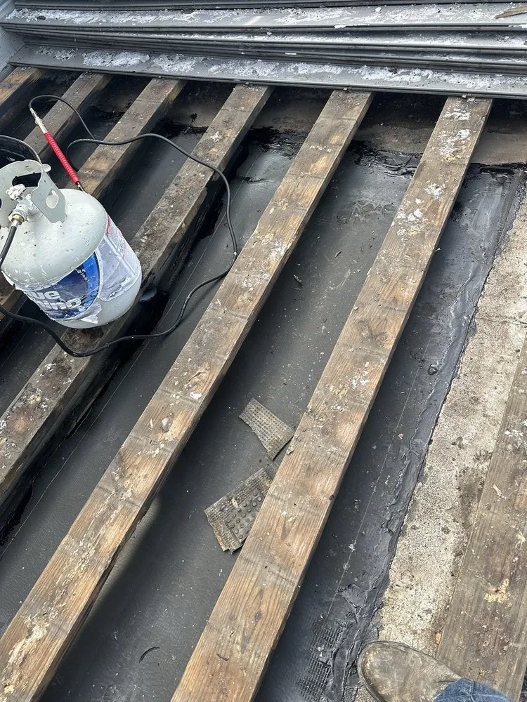 Slide of All Chicago Roofing